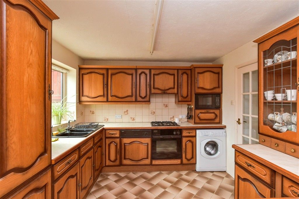 Property photo 2 of 13 Kitchen