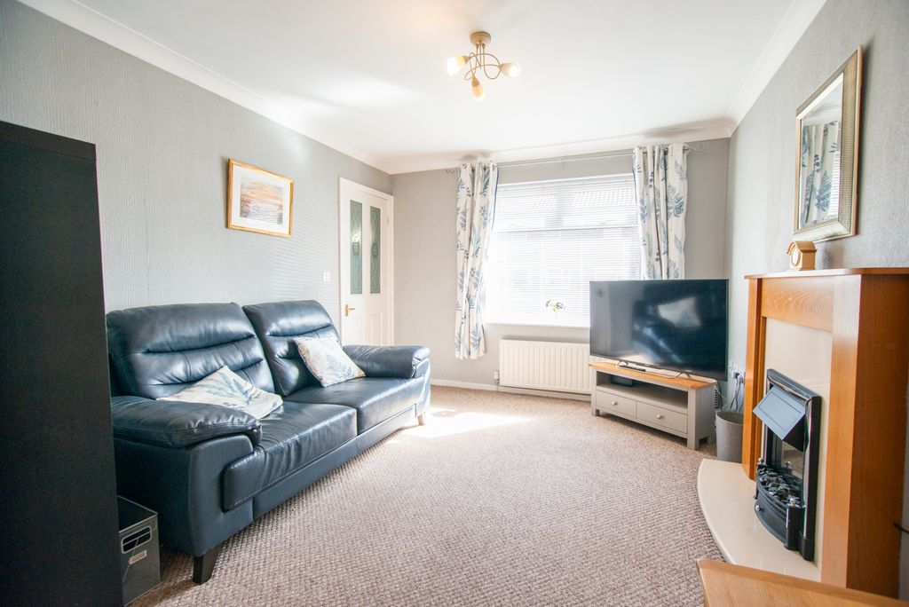 Property photo 3 of 23