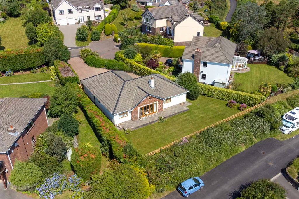 Property photo 3 of 31