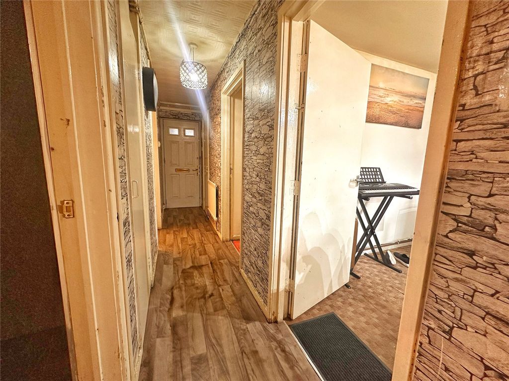 Property photo 2 of 10 Picture No. 04
