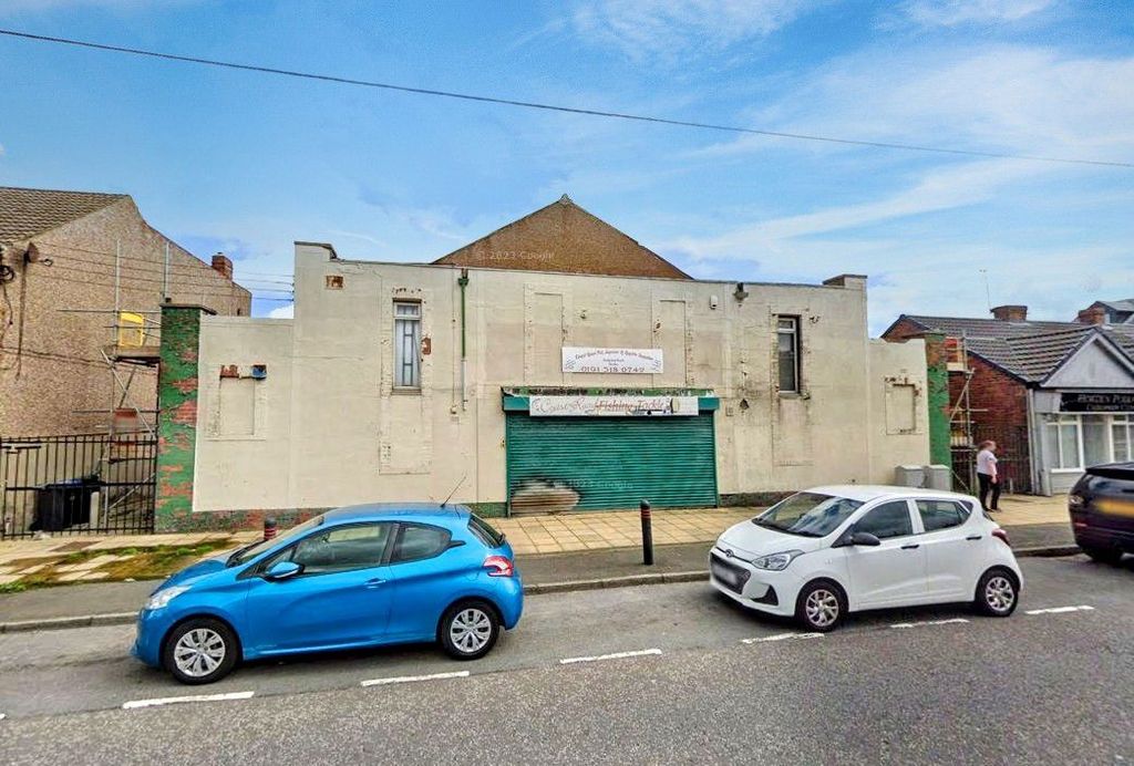 Property photo 1 of 3