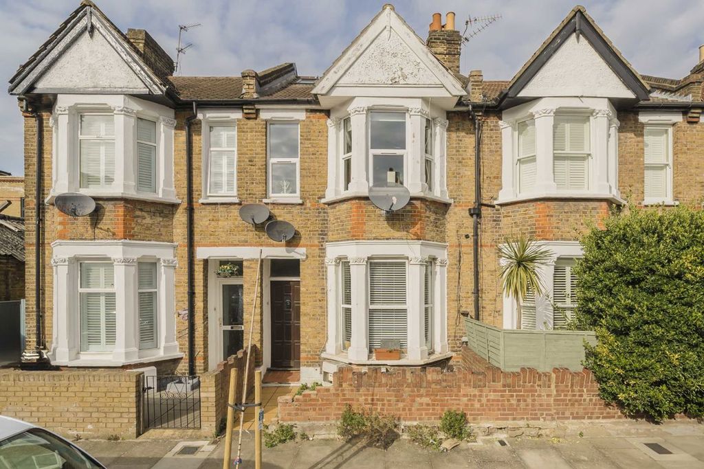 Property photo 1 of 5