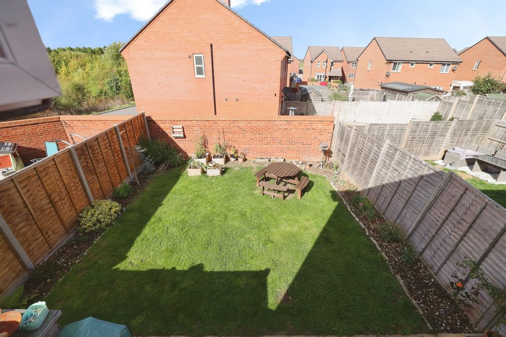 Property photo 3 of 15