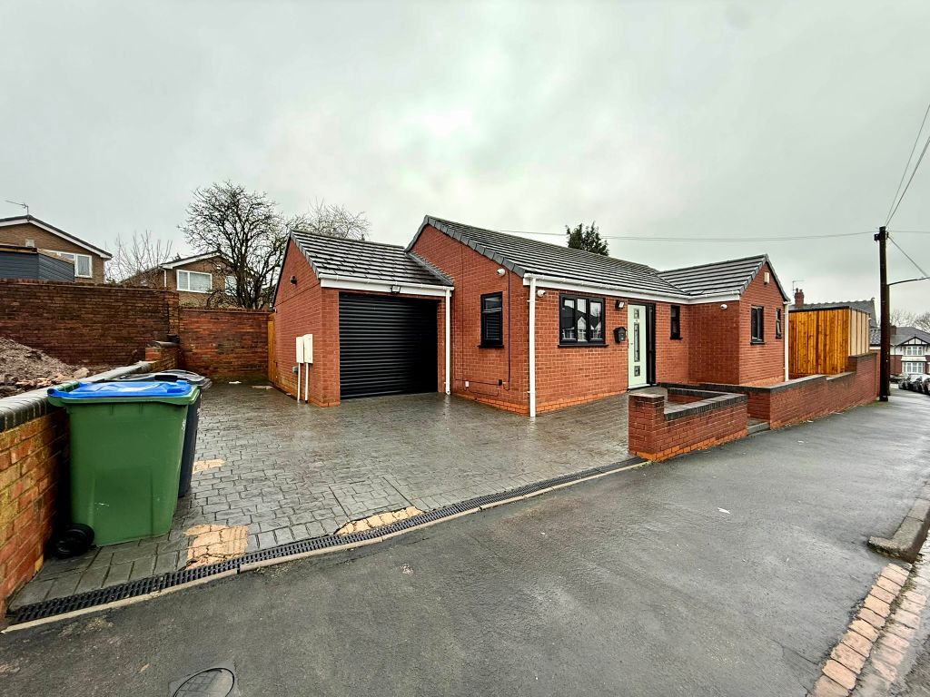 Property photo 2 of 27