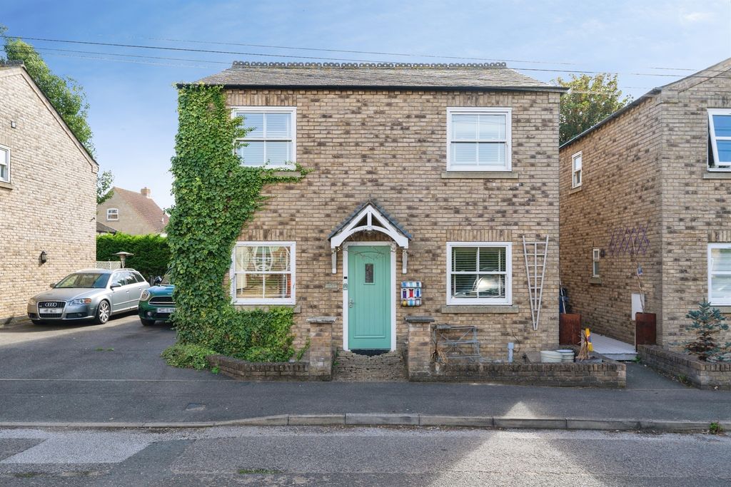 Property photo 1 of 26