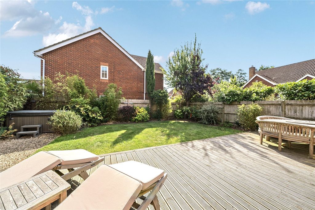 Property photo 3 of 18 Picture No. 02
