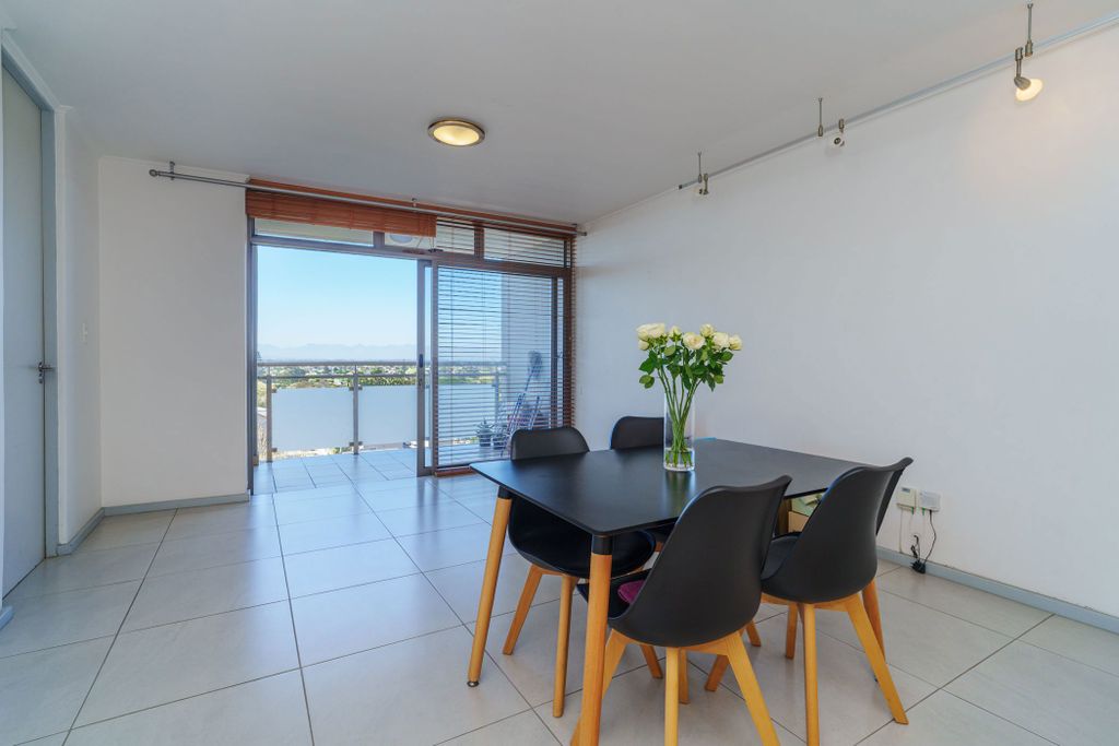 Property photo 2 of 21 Kw1714654