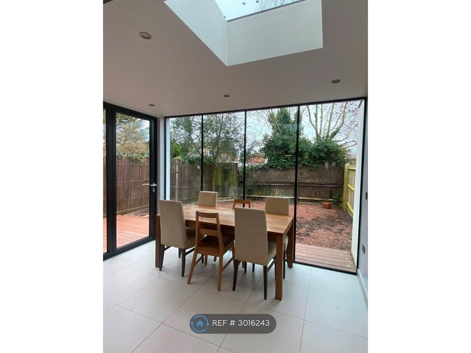 Property photo 3 of 12 Dining