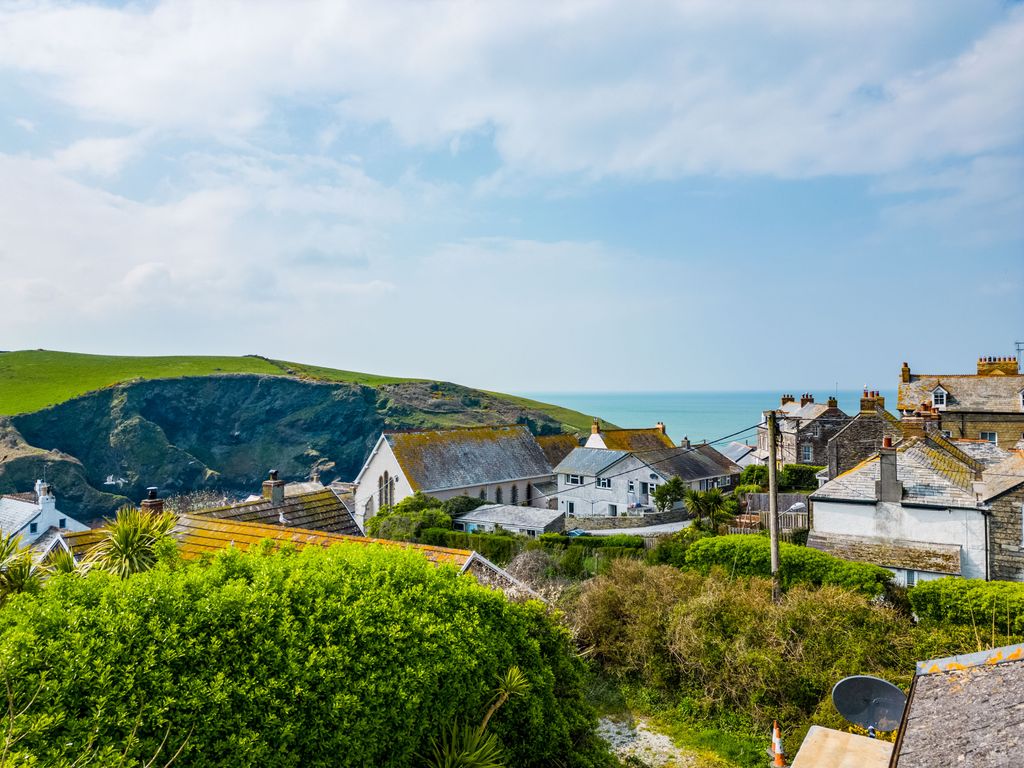 Property photo 2 of 17 Gallery