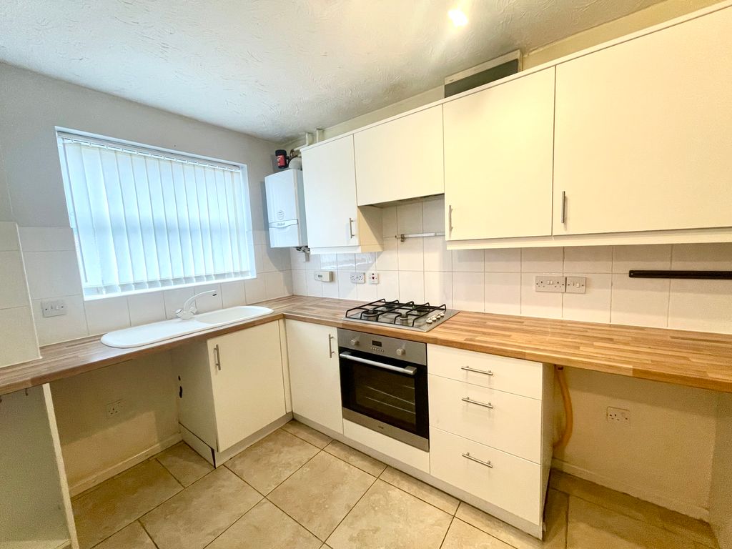 Property photo 3 of 14