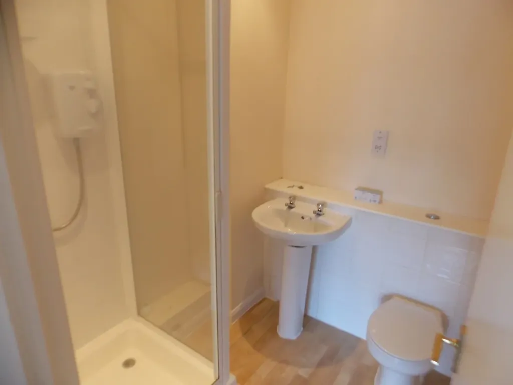 Property photo 3 of 5