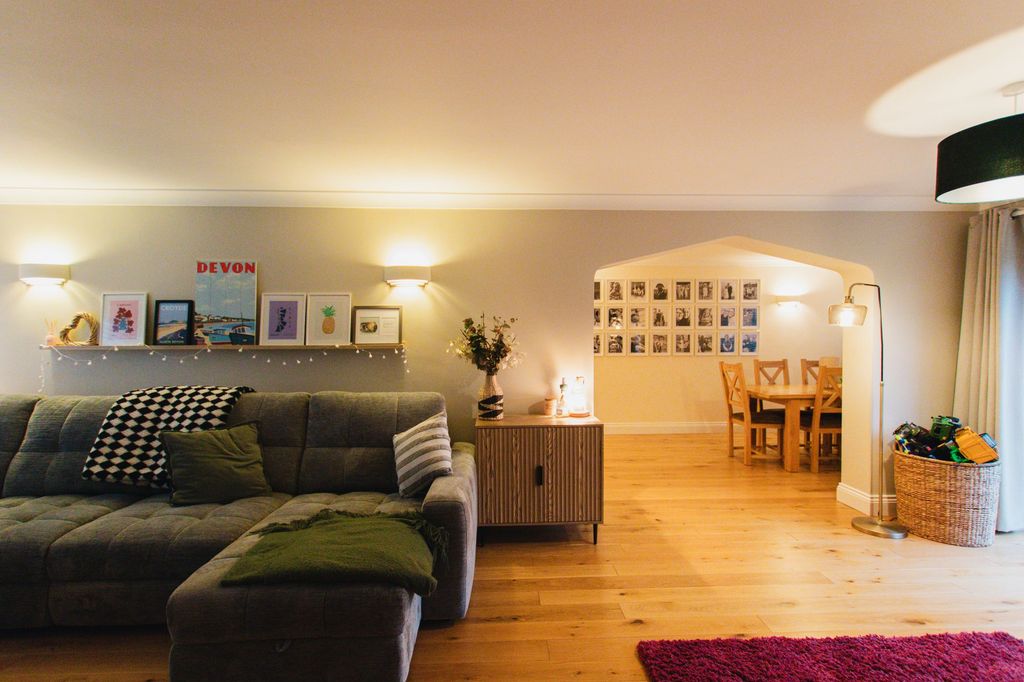 Property photo 2 of 21