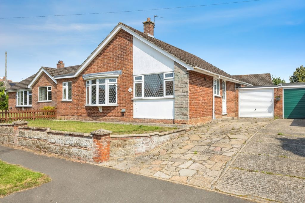Property photo 1 of 16 Photo