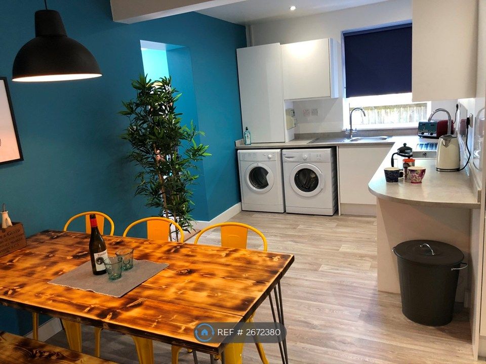 Property photo 3 of 23