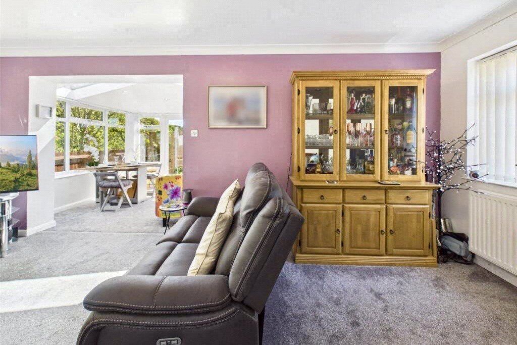 Property photo 3 of 8 Picture No. 40