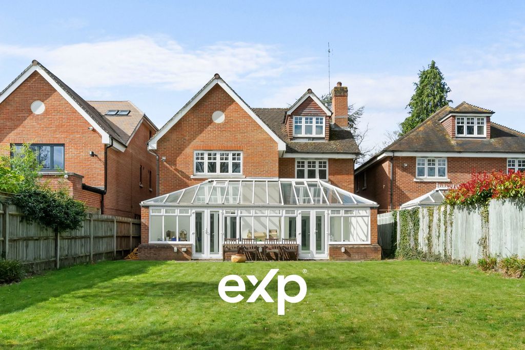 Property photo 1 of 27