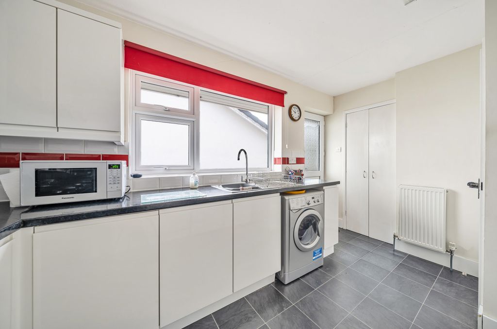 Property photo 1 of 12 Kitchen