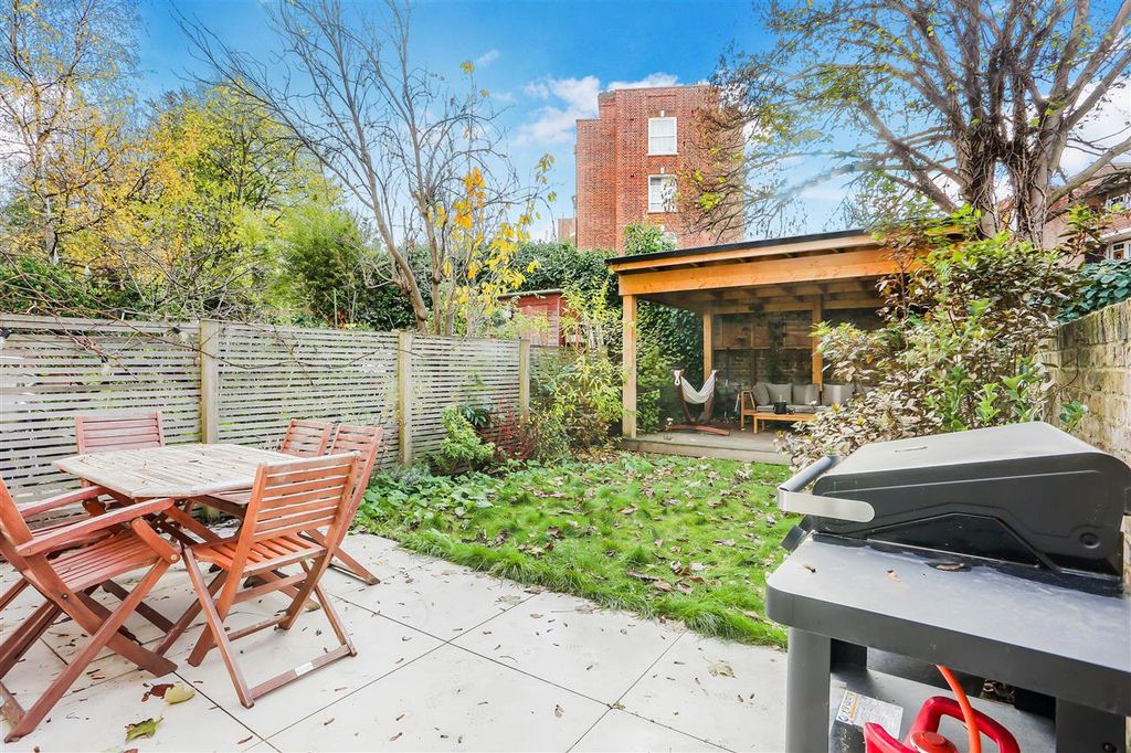 Property photo 2 of 14