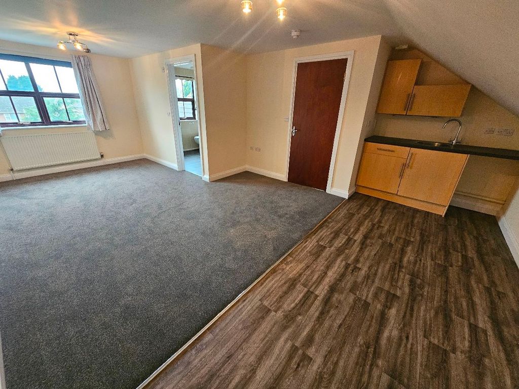 Property photo 3 of 6