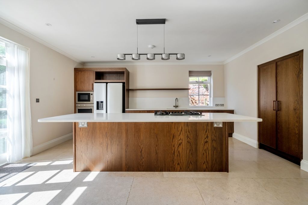 Property photo 3 of 23 Wentworth Drive