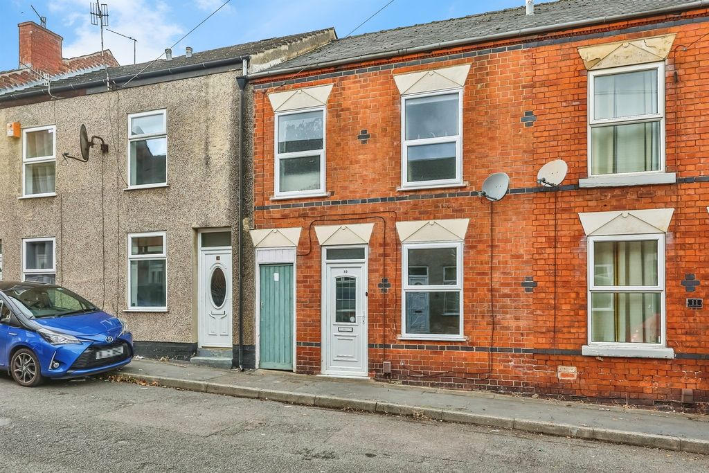 Property photo 1 of 17