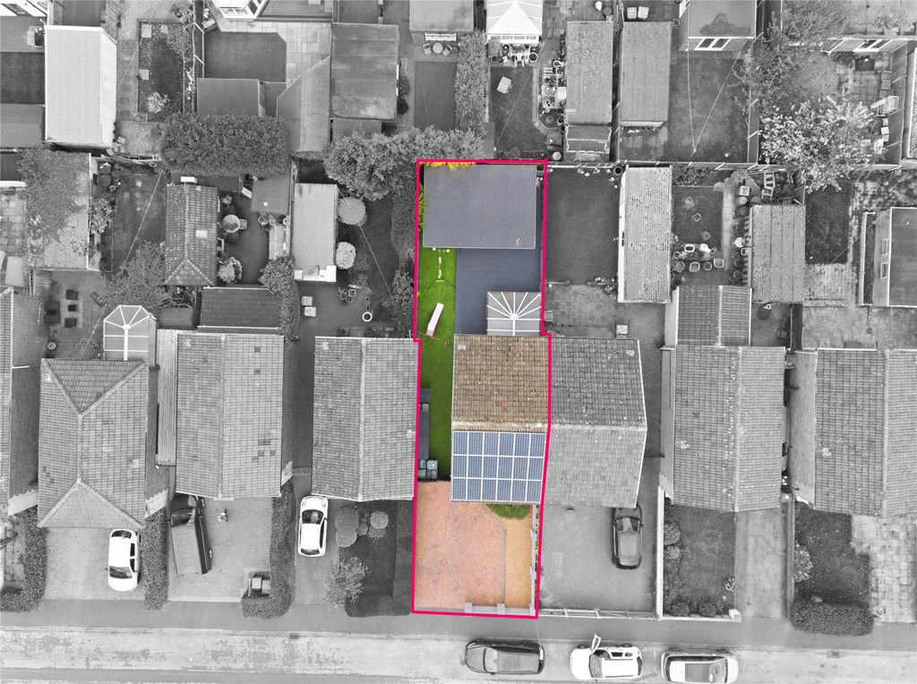 Property photo 3 of 15 Picture No. 14