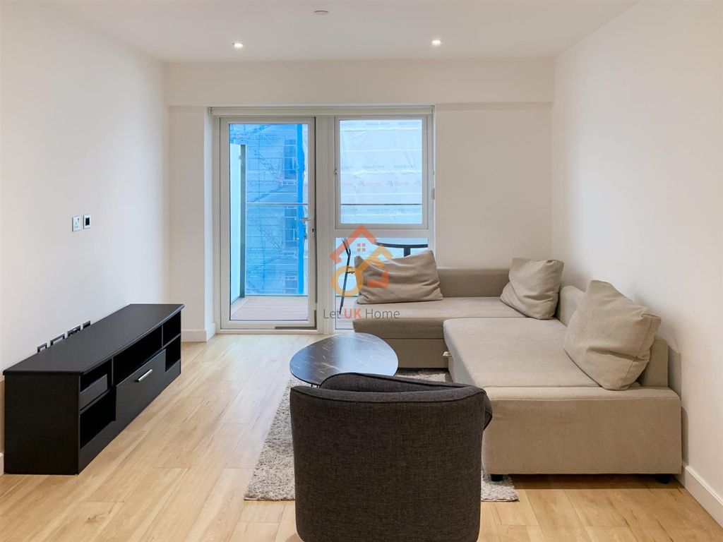 Property photo 1 of 15 Lounge Room.Jpg