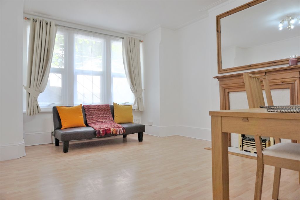 Property photo 3 of 19