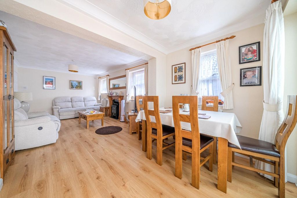Property photo 2 of 17 1-6A676A92Aed7F-1498262 (7)-1.Jpg