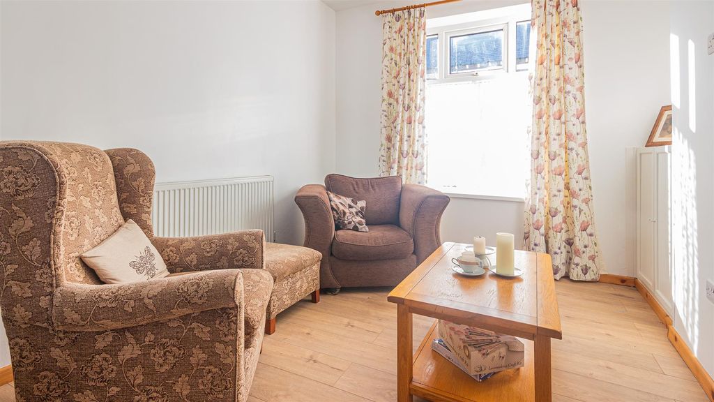 Property photo 3 of 12 34-4.Jpg