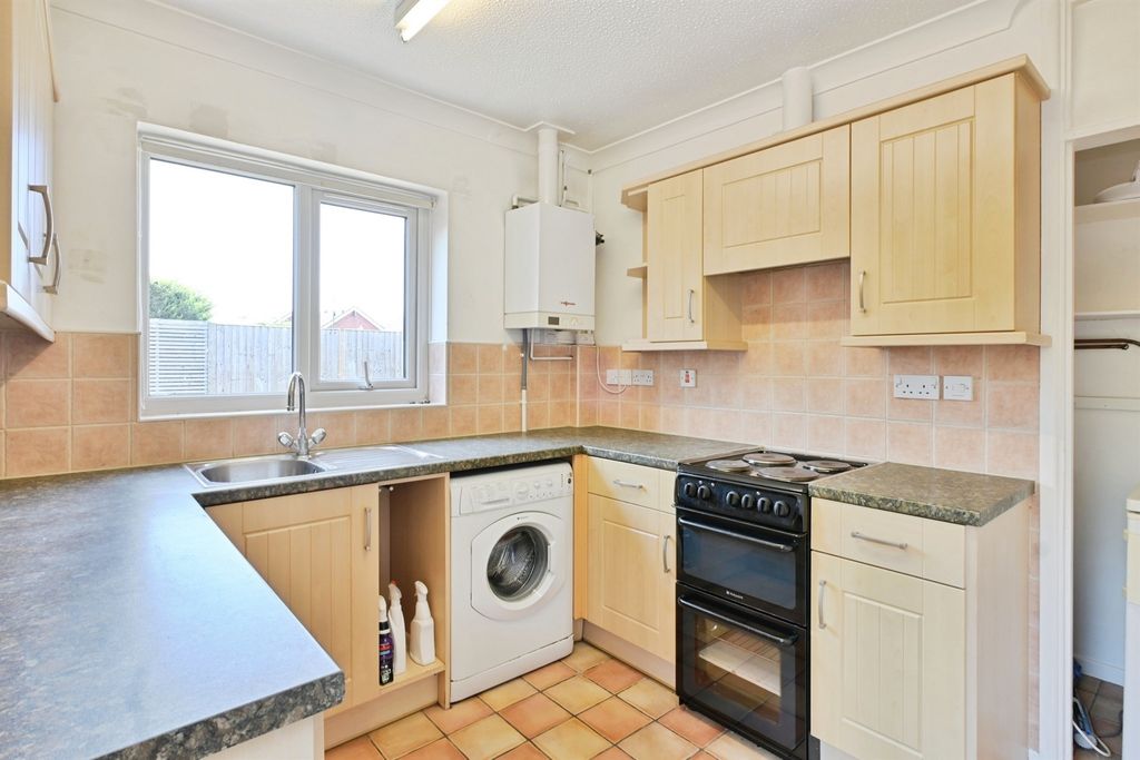 Property photo 2 of 11