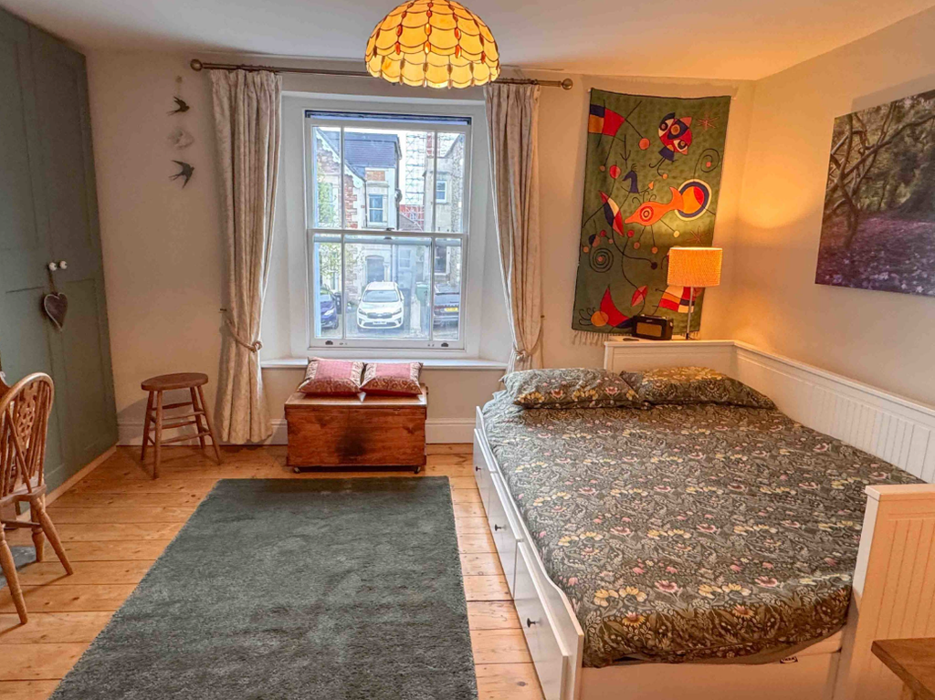 Property photo 2 of 21