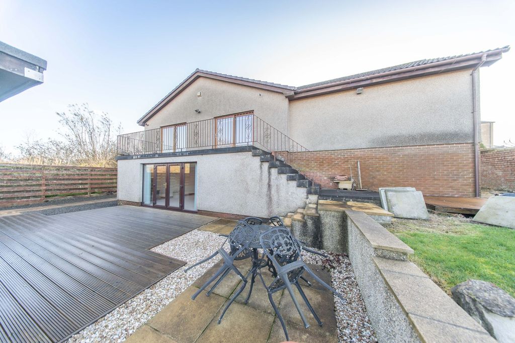 Additional image 6 of 4 bed villa for saleJamphlars Road, Cardenden, Lochgelly KY5