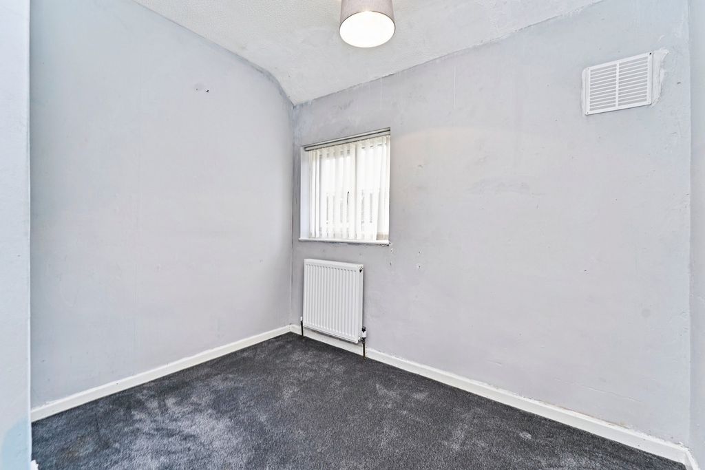 Property photo 2 of 17 Pbox-Img.Jpg