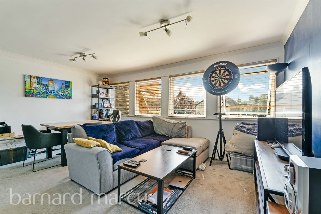Property photo 3 of 9