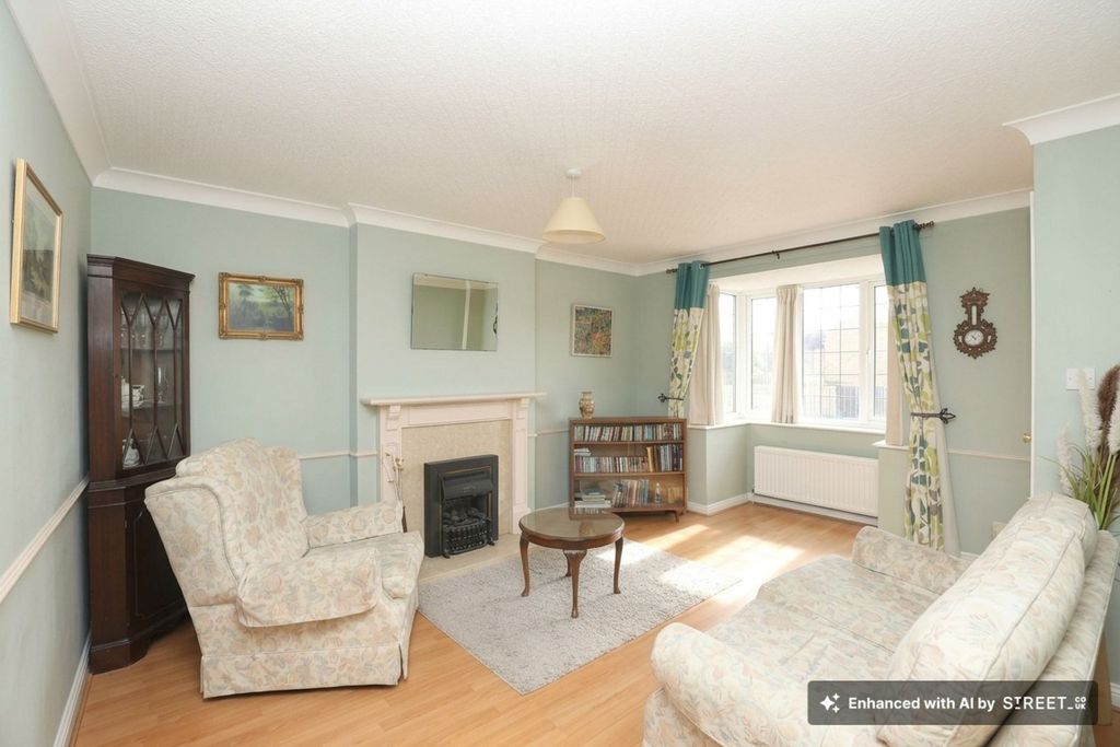 Property photo 2 of 22