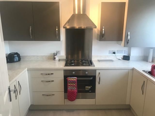 Property photo 2 of 12 Kitchen