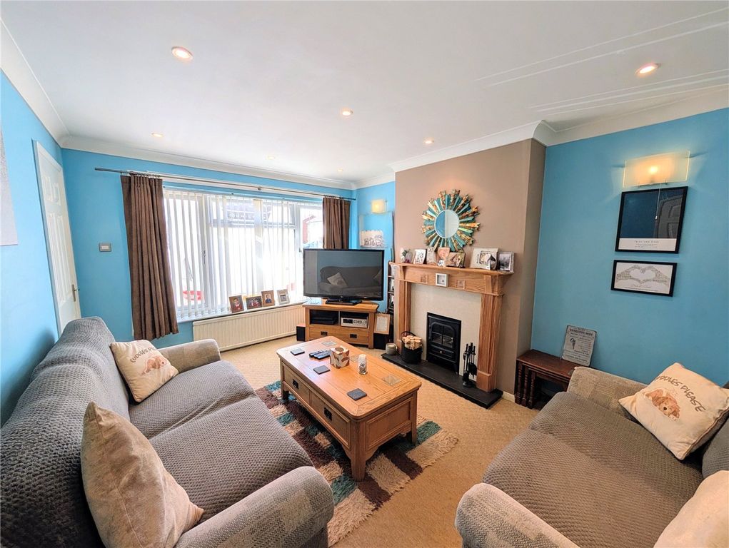 Property photo 2 of 22 Picture No. 24