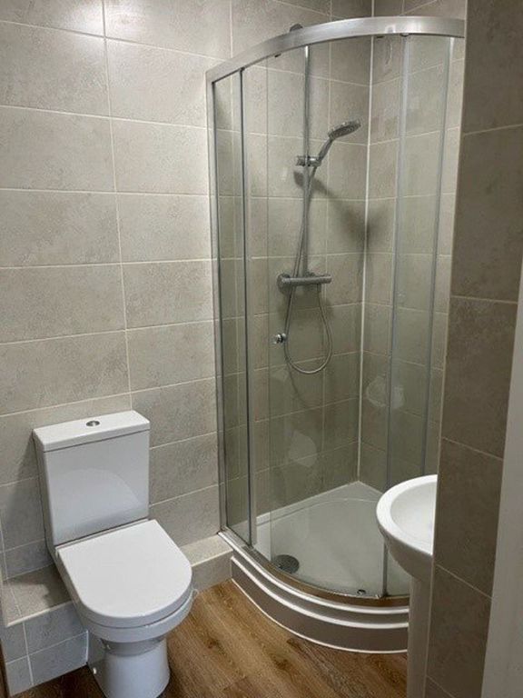 Property photo 3 of 3