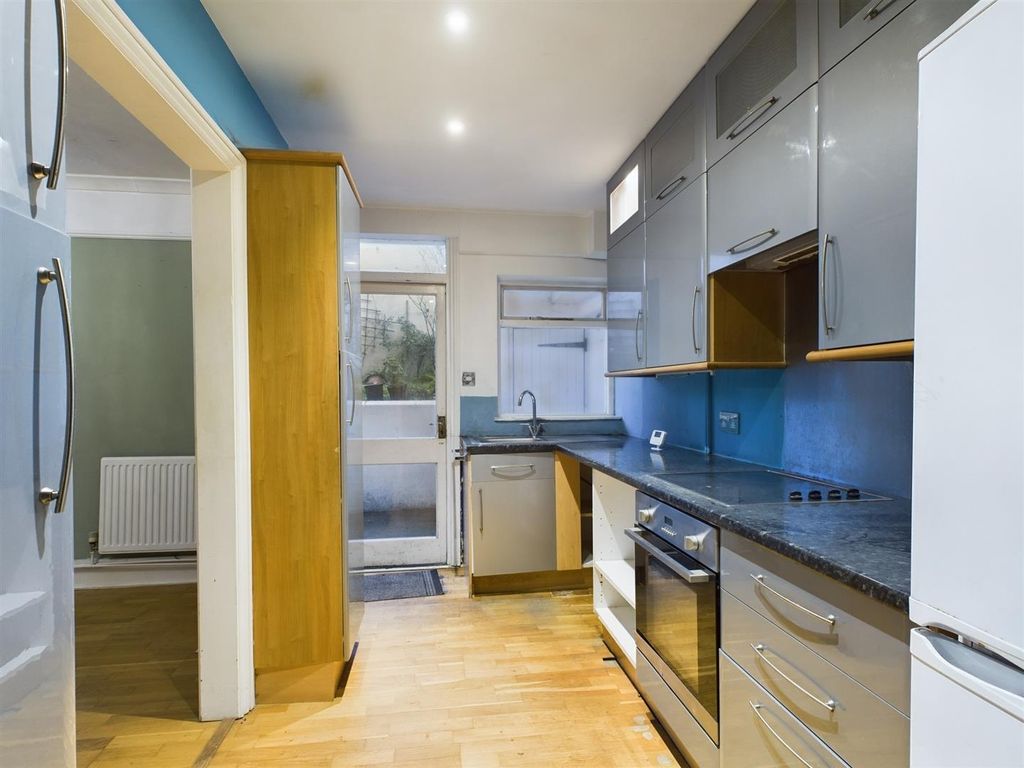 Property photo 3 of 10 Kitchen Best 2.Jpg