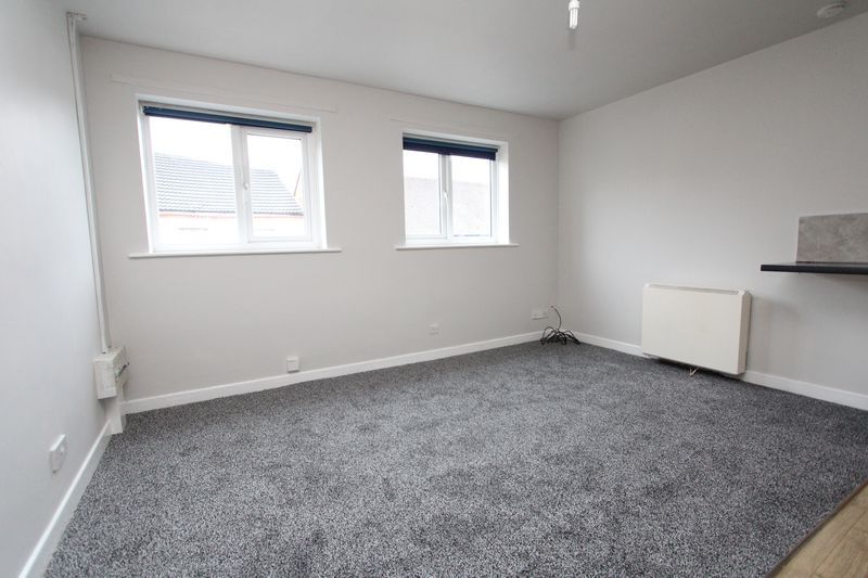 Property photo 3 of 6 Photo 6