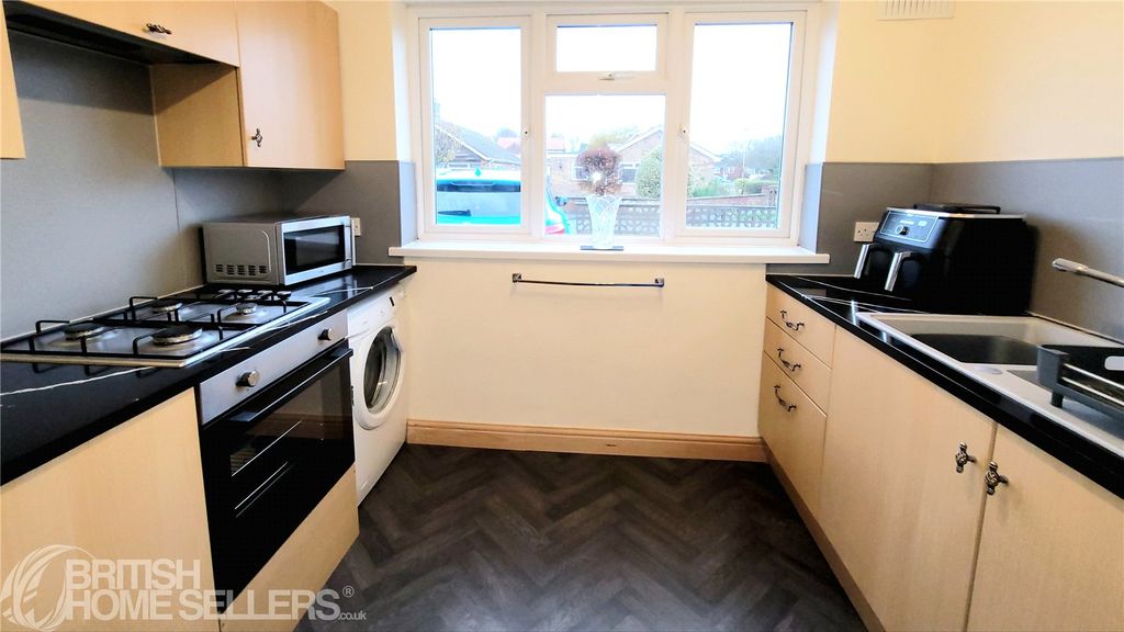 Property photo 2 of 12 Picture No. 09