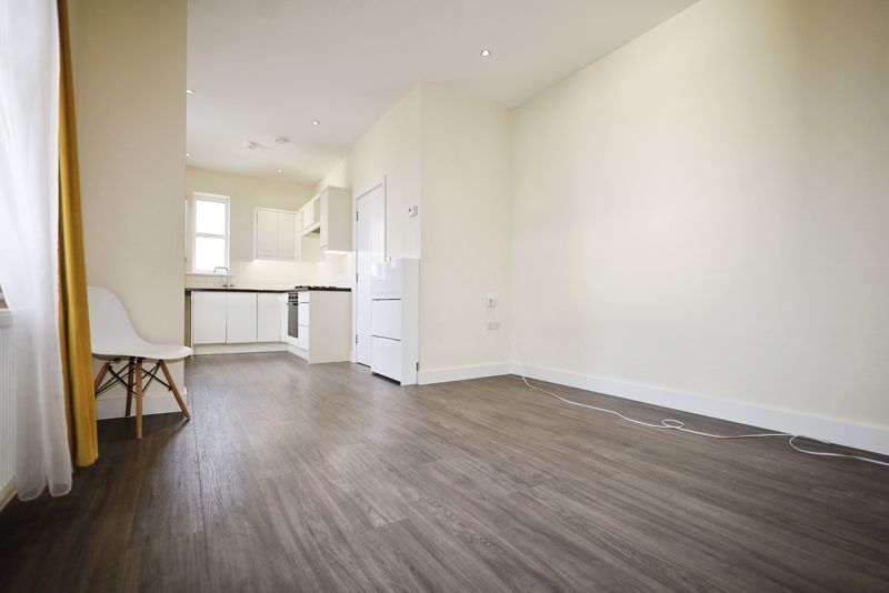 Property photo 2 of 12 Photo 1