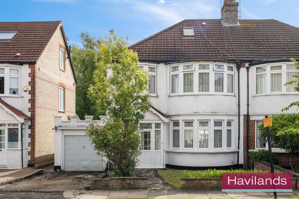 Property photo 2 of 22 Hillfield Park-21.Jpg