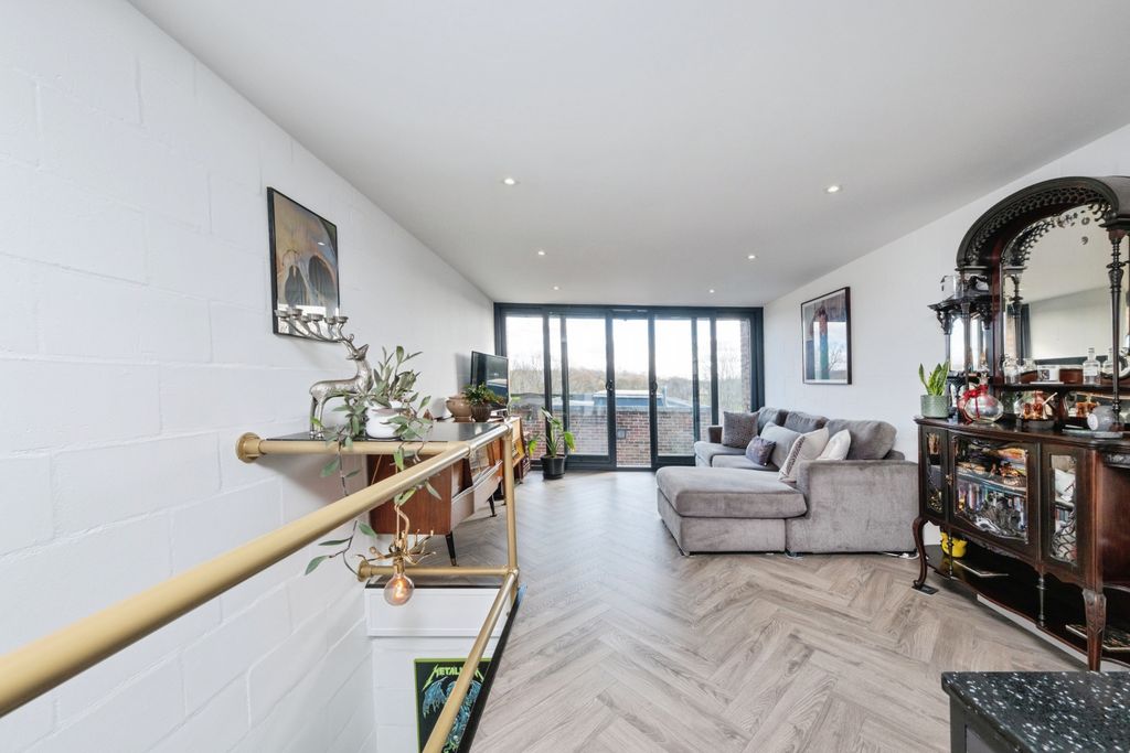 Property photo 1 of 14 Living Area