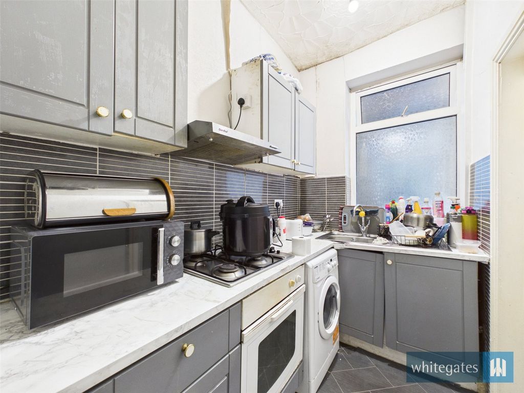 Property photo 3 of 10 Picture No. 04