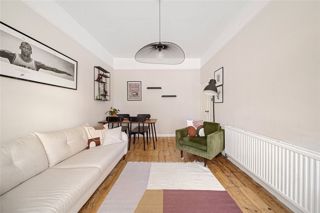 Property photo 3 of 16 Picture No. 18