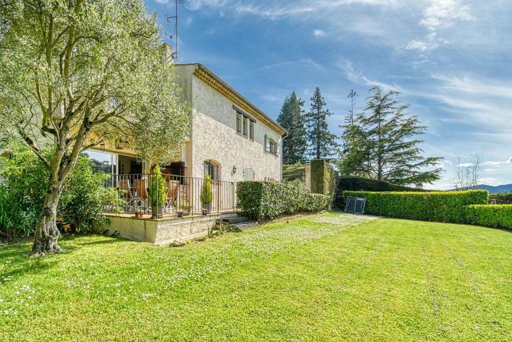 Property photo 1 of 26