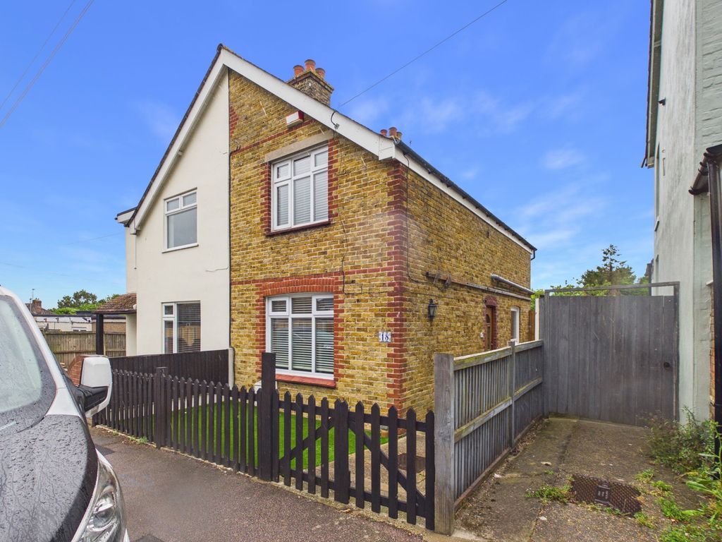 Property photo 1 of 18