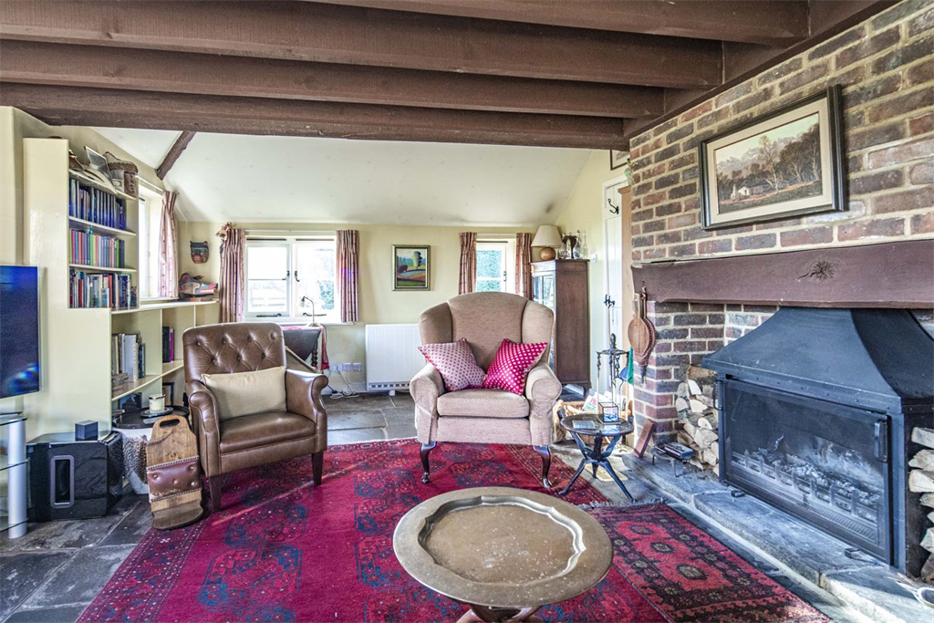 Property photo 2 of 33